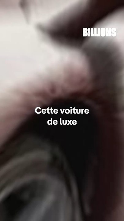  Des voitures de luxe abandonnées en plein désert ⁉️