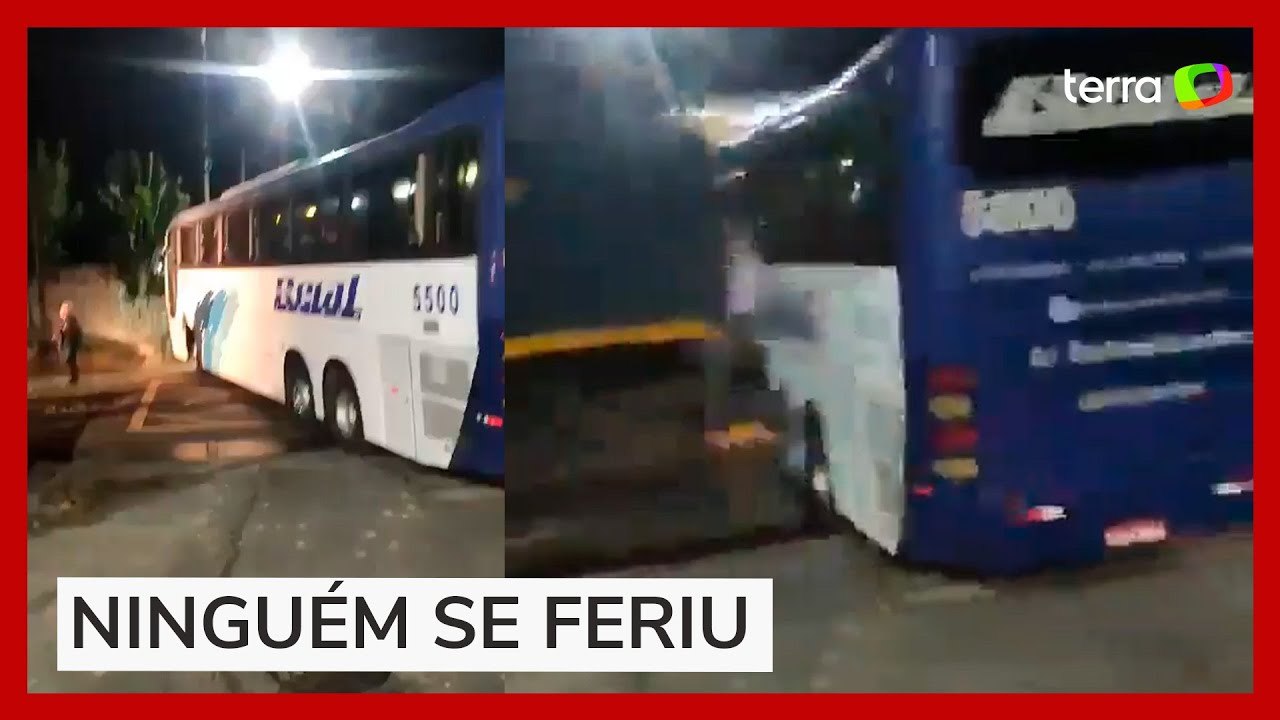 Trem colide em ônibus quebrado em trilho em Minas Gerais