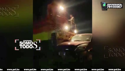 VEHÍCULO ES ARROLLADO POR EL TREN EL EL 6TO ANILLO