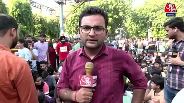 5:51 Now playing Delhi IAS Coaching Center Latest News: कोचिंग के बेसमेंट में गई तीन छात्रों की जान, गुस्साए छात्र