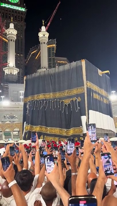 CHANGING KABA GELAAF --- BEAUTIFUL MOMENT #makkah#alharab#saudia arbia#jeddah#islam#new