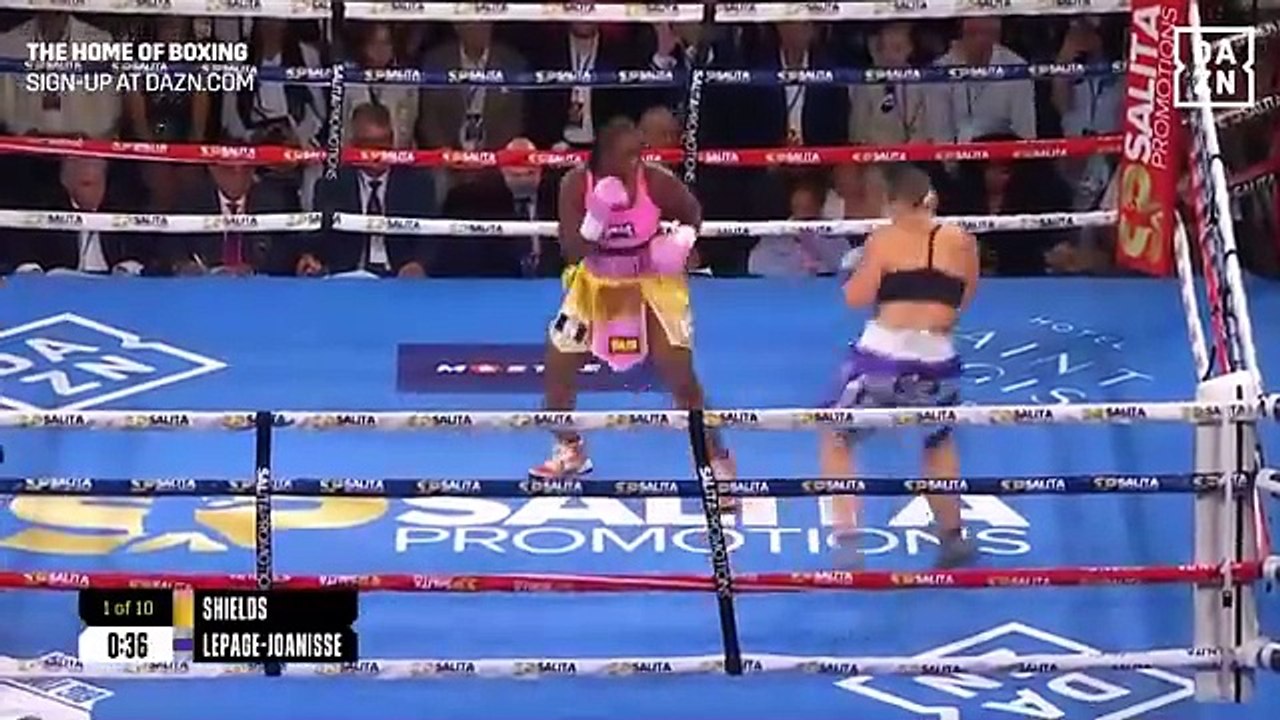 FOUR-WEIGHT_WORLD_CHAMP___Claressa_Shields_vs._Vanessa_Joanisse_Fight_Highlights(18)