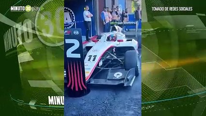 ¡Qué ternura! Conmovedor abrazo de Juan Pablo Montoya con su hijo piloto, luego de que el pequeño lograra su primer podio