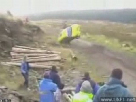 Compilation de crashs en voiture/ crash cars compilation