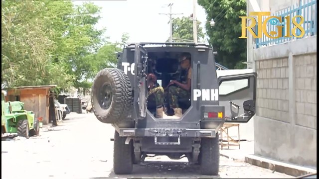 Plizyè polisye Kenyan ak lapolis deplwaye nan ri Saint-Honoré