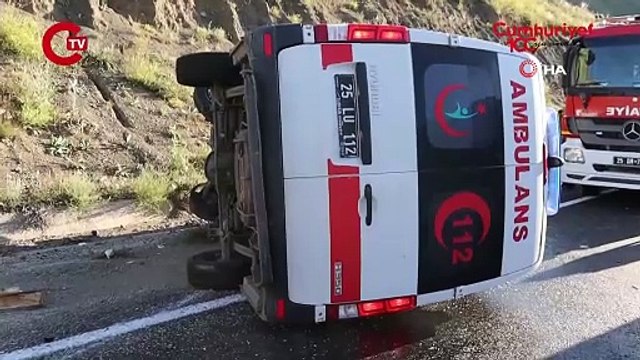 Erzurum’da ambulans ile hafif ticari araç çarpıştı: 4 ölü, 1 yaralı