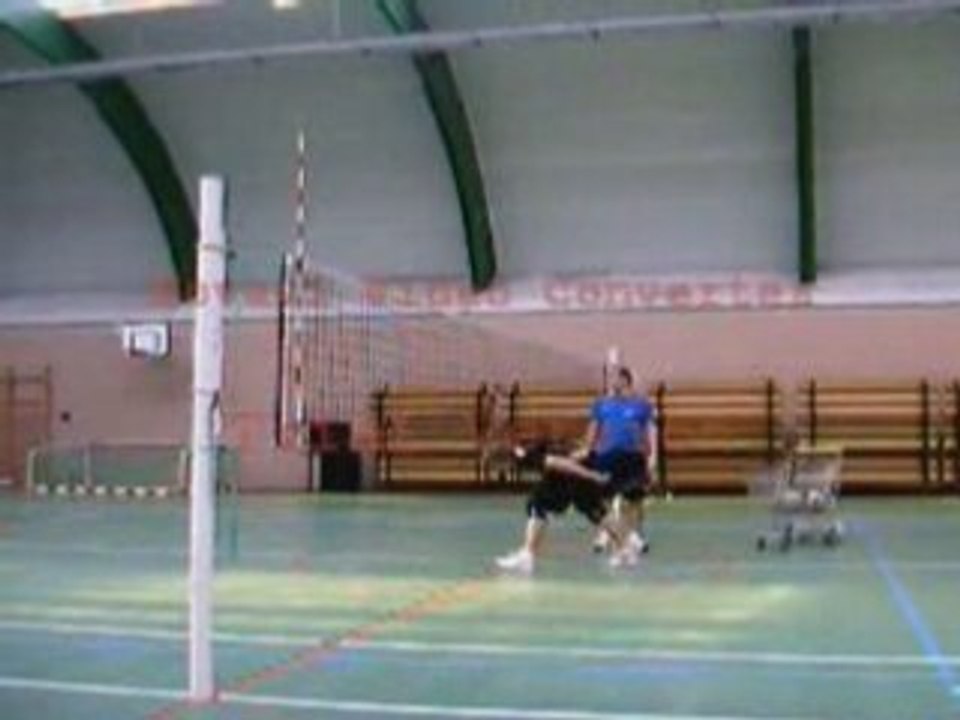 kelian shirt ,genouilere noir / moi shirt ,genouilere blanc