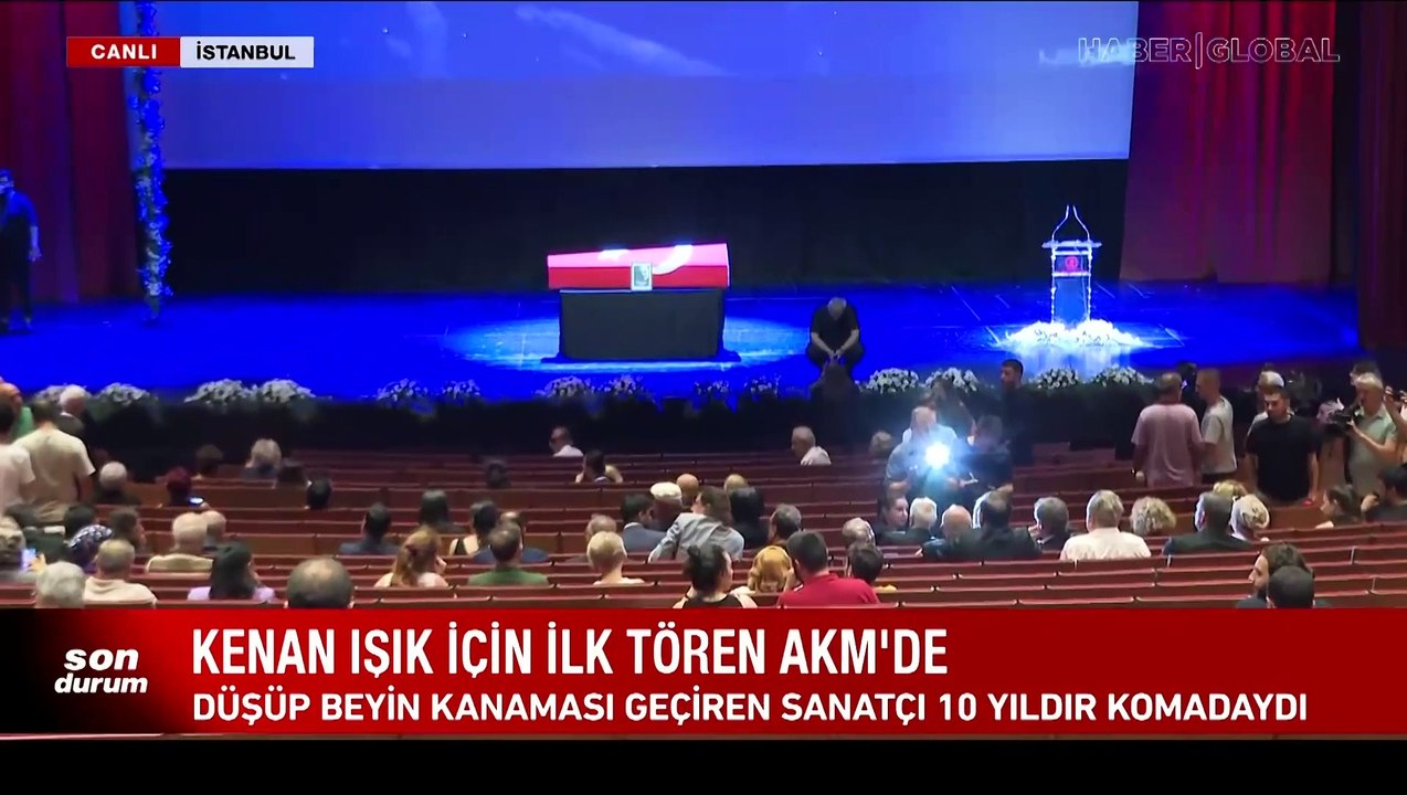 Kenan Işık için ilk tören AKM'de düzenleniyor