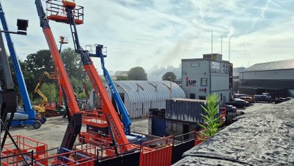 Video shows firefighters dealing with blaze at Warren Street, near Attercliffe Road, Sheffield