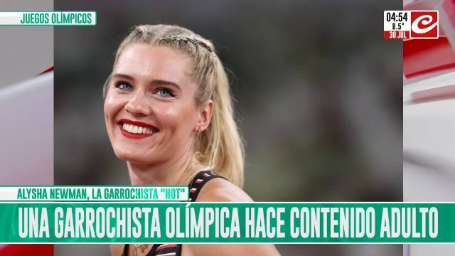 Furor por la garrochista vende contenido para adultos. Mirá sus fotos