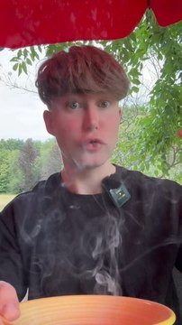 L’astuce pour chasser les guêpes et moustiques autour de la table