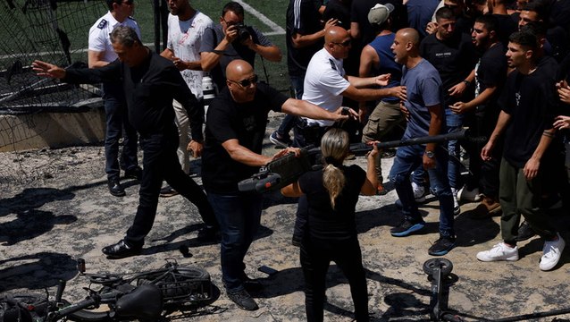 Protesters chant for Netanyahu to leave as he visits Golan Heights community hit by rocket attack