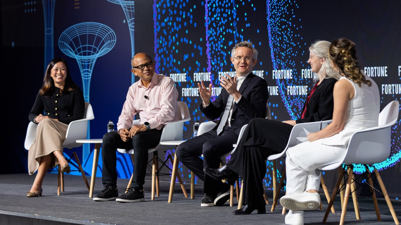 Brainstorm AI Singapore 2024: Strategies for Small And Medium-Sized Economies