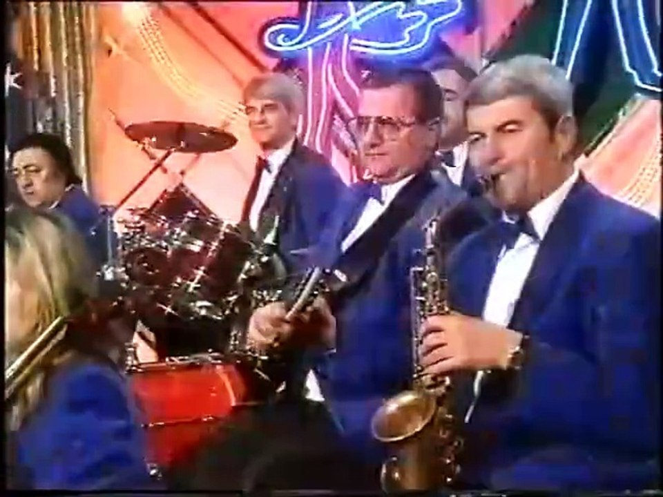 Suzana Jovanovic - Djavo - Grandova Parada - (TV Pink 1999)