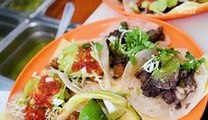 A British tourist and a local find the best tacos in Los Angeles