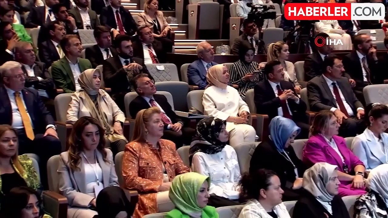 Cumhurbaşkanı Erdoğan: "Mavi Vatanımıza sahip çıkma noktasında en küçük bir geri adım atmayacağız, bunu böyle bilsinler"