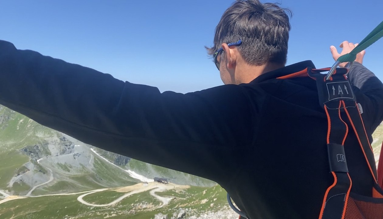 VIDÉO - Savoie : on a testé Aérolive, la télécabine en plein air de La Plagne