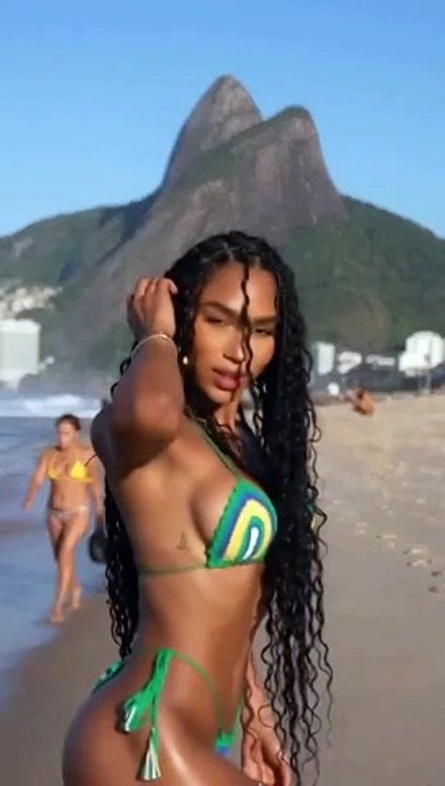 Beach dance
