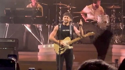 The Inside Scoop of Niall Horan’s ‘The Show: Live on Tour’ At The Kia Forum | All Access | Billboard News