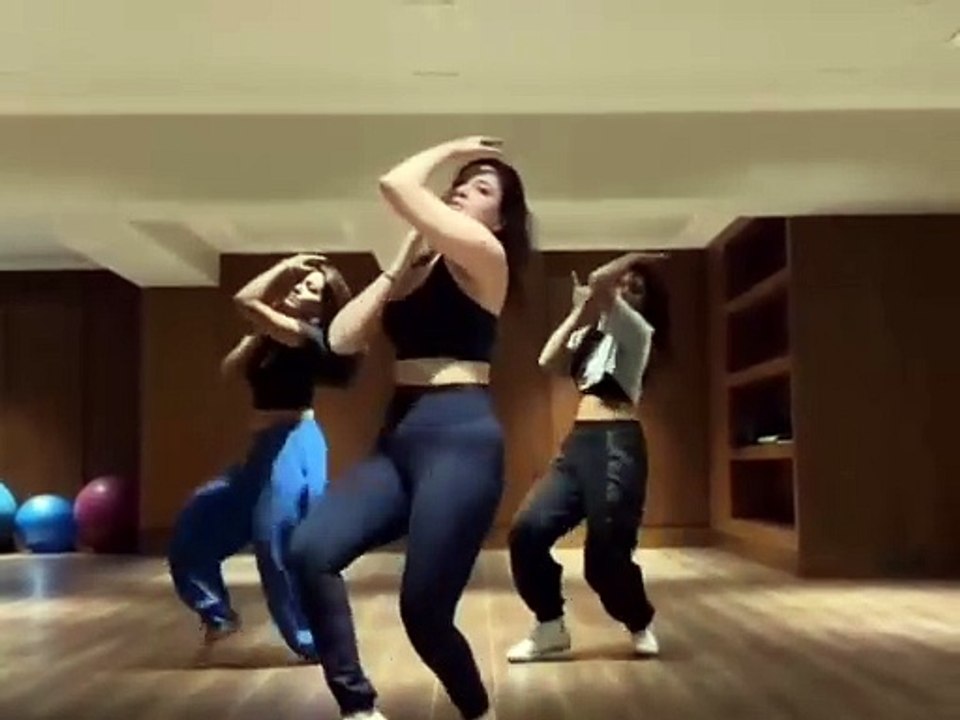 A Most Talented Girls In India, She's Perform On Viral Song