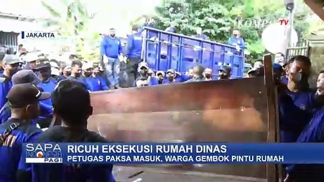 Eksekusi 52 Rumah Dinas PT Pertani Ricuh, Warga vs Petugas Adu Mulut dan Saling Pukul