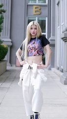 LISA ⭐️ can you teach me Japanese