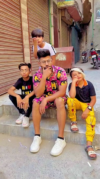 Wait end  5k  ka kis ny bakra lena _ @Chandu Smart  @chota_don047  #fun #funnyvideos #funnymoments #funnytiktok #fun #chilmool #tiktokdubai #funny #bakraeid #foryou #tiktok_india #viral #foryoupage #Cap #rehmanitx54