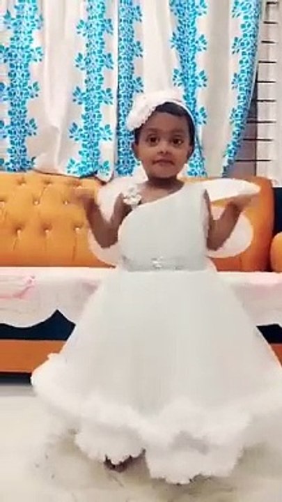 Butterfly Song || Butterfly Butterfly Song #butterfly #music #shorts #ytshorts  #ZOHRA_ZARA  #shortsfeed #Dance  #Comedy  #Fun  #Entertainment #shortsbeta #trending #viral  "Welcome to ZOHRA_ZARA!  Your one-stop destination for electrifying dance moves