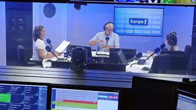 Pour être à l'aise en public, des chauffeurs de bus sont envoyés en formation avec... des humoristes