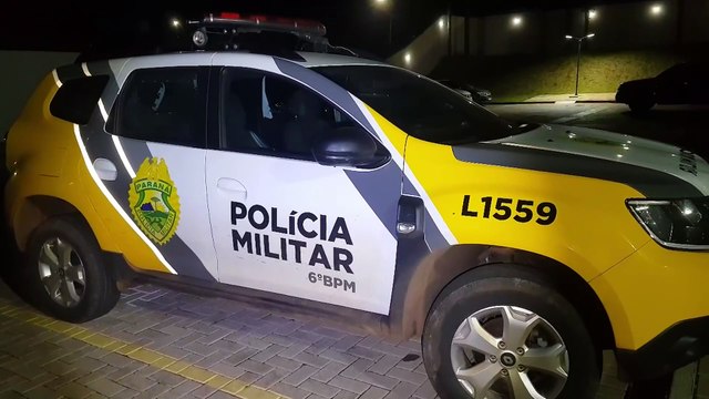 Homem é detido pela PM após ameaçar o irmão, quebrar móveis e desacatar os policiais