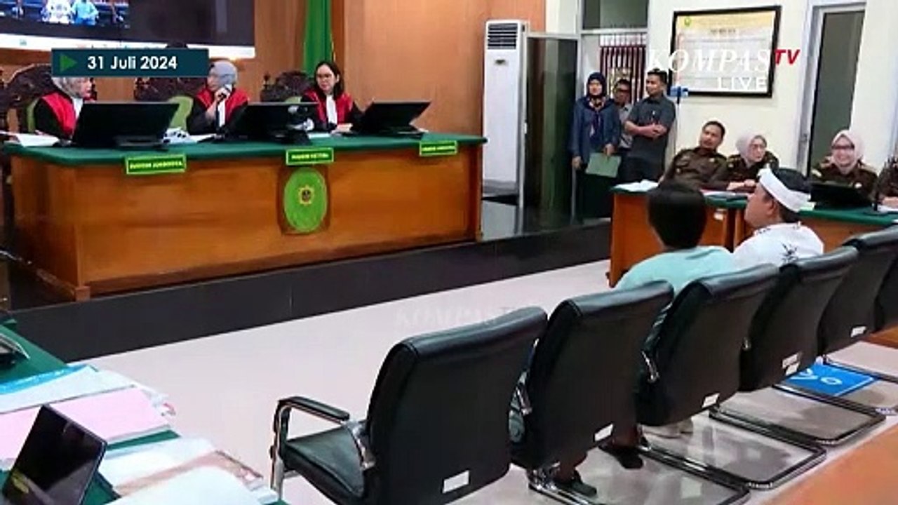 Hakim Tegur Farhat Abbas Dianggap Kampanye Dedi Mulyadi di Sidang PK Saka Tatal Kasus Vina Cirebon