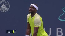 Washington - Tiafoe se sort du piège Galan