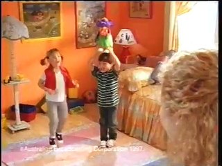 Bananas in Pajamas - Rapping Rat in a Hat - Advertisement (2004)