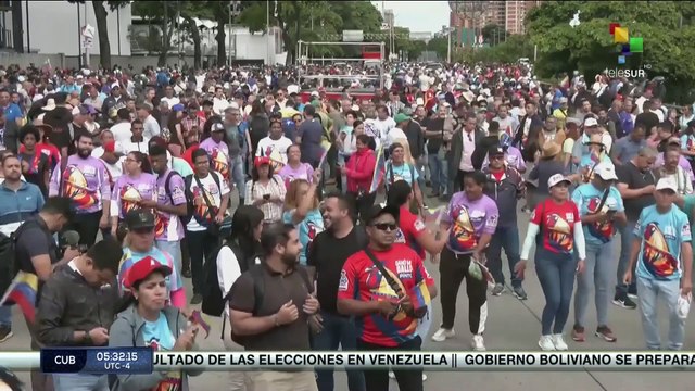 Miles de venezolanos marcharon en Caracas para respaldar al Presidente Nicolás Maduro