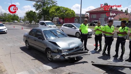 Kırıkkale'de trafik kazası 2'si polis, 3 yaralı