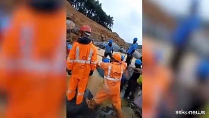 In India pioggia e vento ritardano soccorsi frana, 126 morti