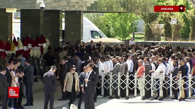 Kenan Işık, son yolculuğuna uğurlandı