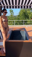 Defne Samyeli'den buz banyosu