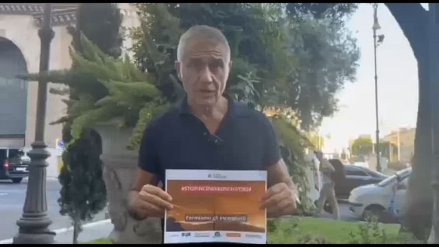 Pecoraro Scanio: Pugno duro contro incendiari