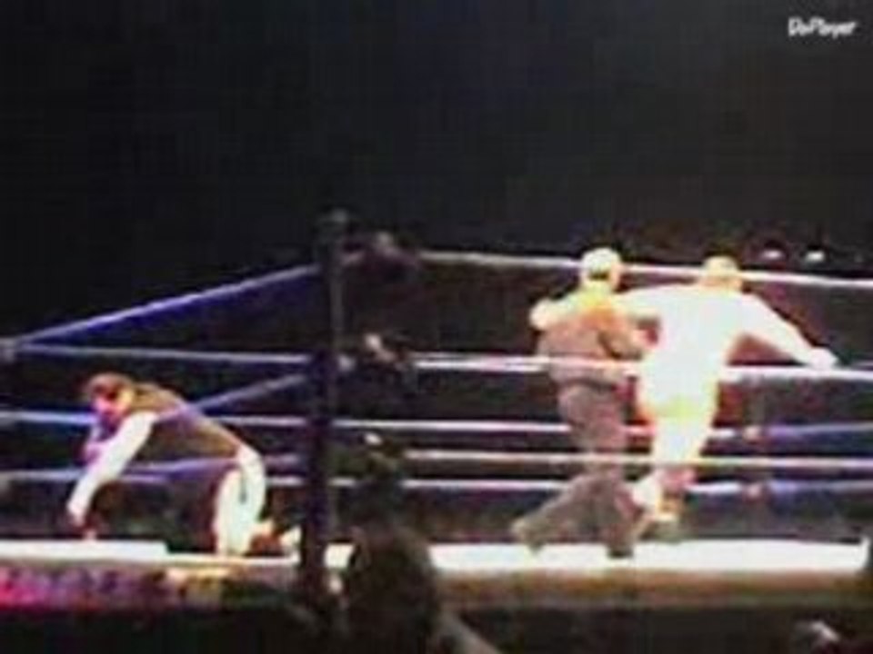 Tommy Dreamer vs Mike Knox