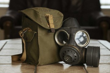 Mission to Find Family Of Original WW2 Gas Mask