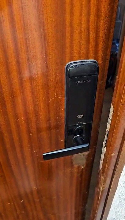 Comment s'assurer de la fermeture de la porte d'Hugo ?