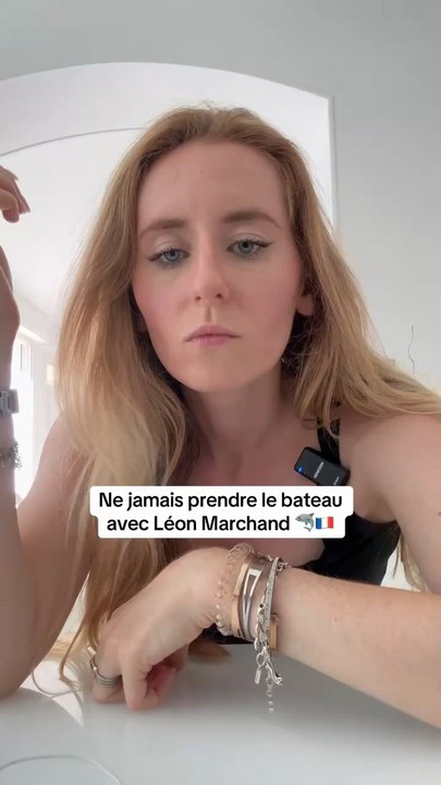 Ne jamais prendre le bateau avec Léon Marchand