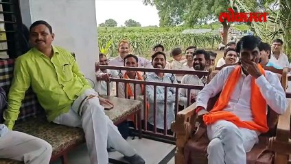 एकीकडे भाजपवर टीका, दुसरीकडे जरांगेंच्या नारायण कुचेंसोबत गप्पा