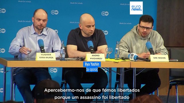 Ativistas da oposição libertados da Rússia prometem regressar e esperam um futuro melhor