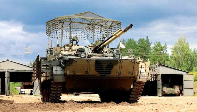 ビデオ: ロステックがロシアに新しいBMD-4MとBMP-3の装甲車両を納入