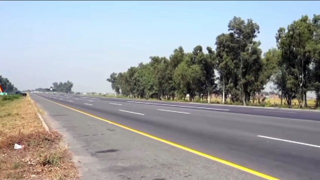 PAF FIGHTERS CONDUCT LANDINGS ON MOTORWAY