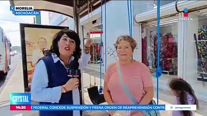 Instalan columpios en parada de autobús de Morelia, Michoacán