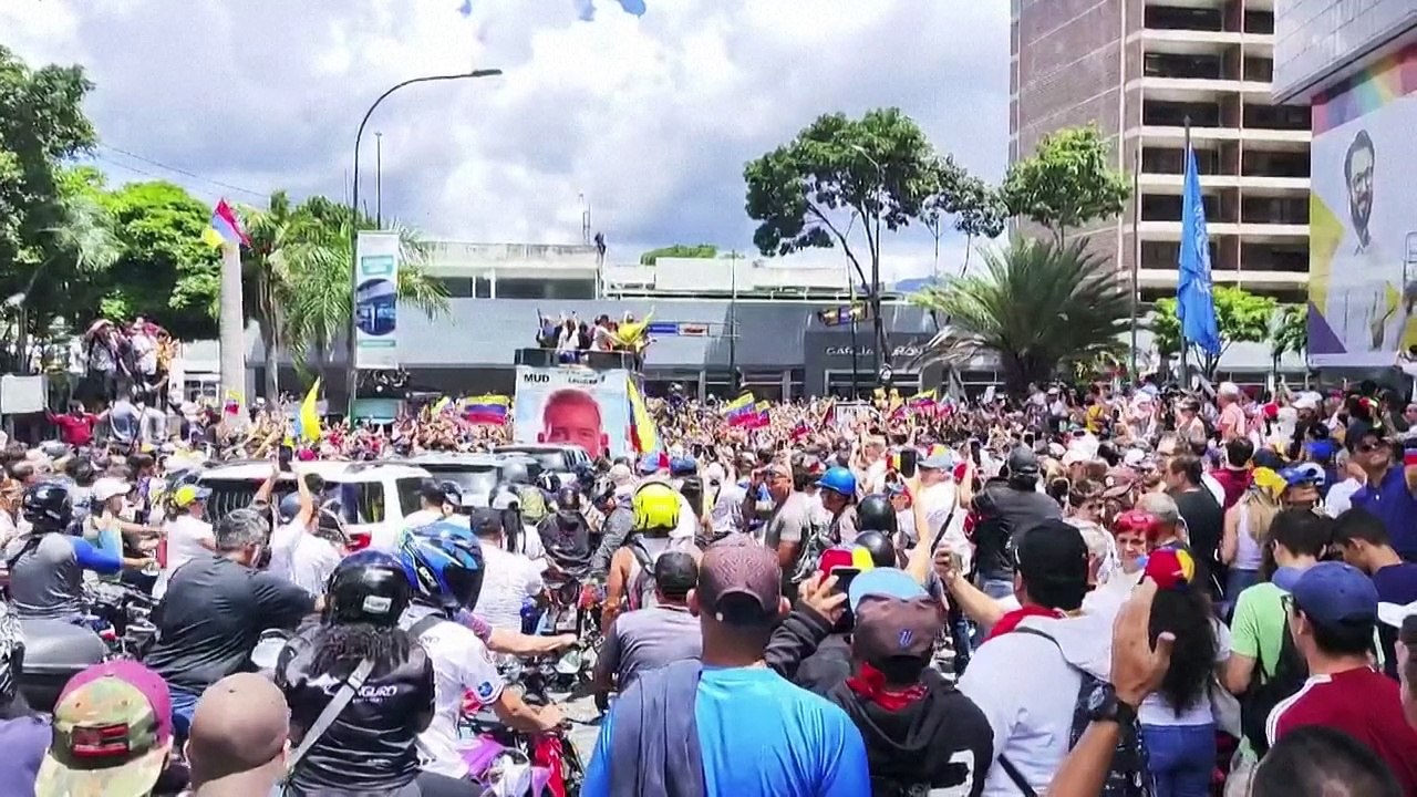 Maduro promete entregar atas e diz que opositores têm que estar 'atrás das grades'