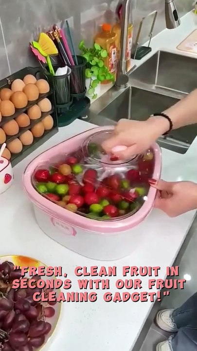 Fresh, clean fruit in seconds with Fruit Cleaning Gadget!